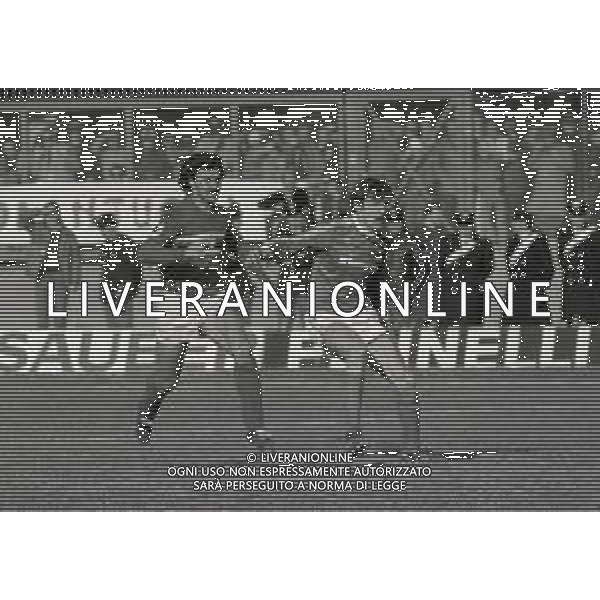 14-03-1982 VARESE CAMPIONATODI CALCIO SERIE B VARESE SAMPDORIA 2-0 NELLA FOTO SALVATORE GARRITANO E GIULIANO VINCENZI AG ALDO LIVERANI SAS