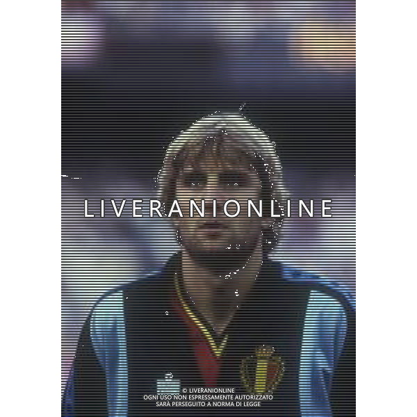 RETROSPETTIVA JAN CEULEMANS CALCIATORE NELLA FOTO JAN CEULEMANS CON LA MAGLIA DELLA NAZIONALE DEL BELGIO NELL\'ANO 1982 AG ALDO LIVERANI SAS