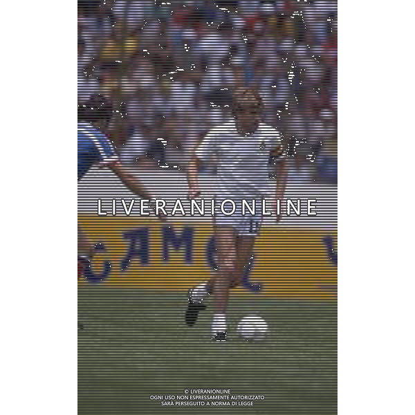 RETROSPETTIVA JAN CEULEMANS CALCIATORE NELLA FOTO JAN CEULEMANS CON LA MAGLIA DELLA NAZIONALE DEL BELGIO NELL\'ANNO 1986 AG ALDO LIVERANI SAS