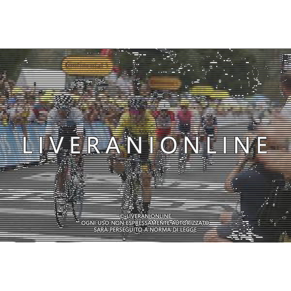 05-09-2020 Tour De France; Tappa 08 Cazeres Sur Garonne - Loudenvielle; 2020, Mitchelton - Scott; 2020, Team Ineos Grenadier; Yates, Adam; Bernal Gomez, Arley; Loudenvielle; © SIROTTI / AGENZIA ALDO LIVERANI SAS