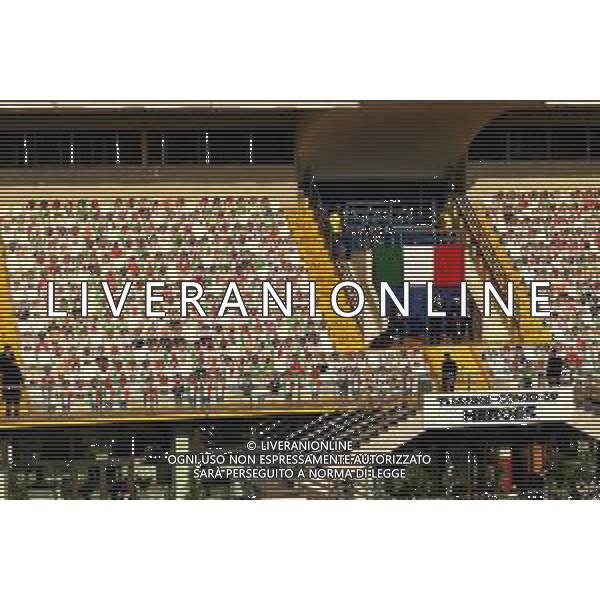 Circuit atmosphere - grandstand with \'selfies\'. 06.09.2020. Formula 1 World Championship, Rd 8, Italian Grand Prix, Monza, Italy, Race Day. - www.xpbimages.com, EMail: requests@xpbimages.com © Copyright: Batchelor / XPB Images/ AGENZIA ALDO LIVERANI SAS - ITALY ONLY EDITORIAL USE ONLY