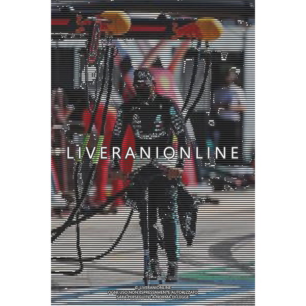 Lewis Hamilton (GBR) Mercedes AMG F1 in the pits while the race is stopped. 06.09.2020. Formula 1 World Championship, Rd 8, Italian Grand Prix, Monza, Italy, Race Day. - www.xpbimages.com, EMail: requests@xpbimages.com © Copyright: Moy / XPB Images/ AGENZIA ALDO LIVERANI SAS - ITALY ONLY EDITORIAL USE ONLY