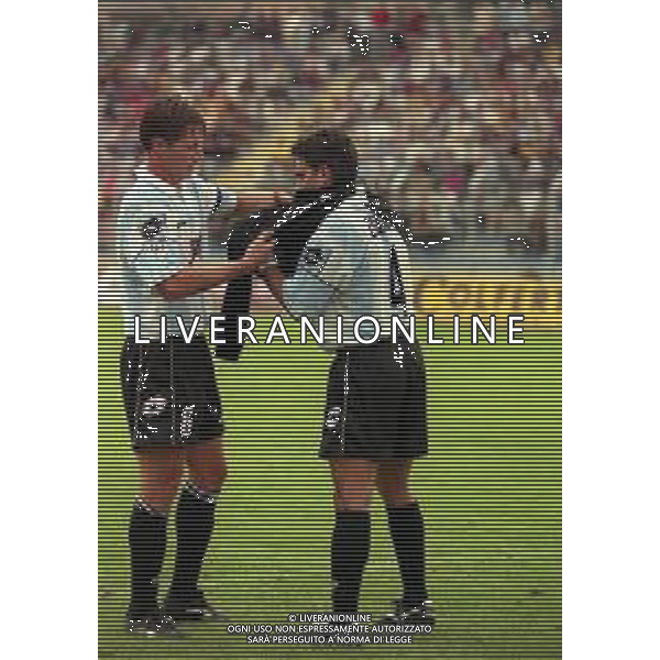 29-08-1999 TREVISO CAMPIONATO DI CALCIO SERIE B TREVISO L.R VICENZA 0-1 NELLA FOTO PAOLO ZILIANI ENTRA IN PORTA DOPO L\'ESPULSIONE DEL PORTIERE GABRIELE ALDEGANI PER PARARARE IL RIGORE CALCIATO DA ANTONINO BERNARDINI AG ALDO LIVERANI SAS 
