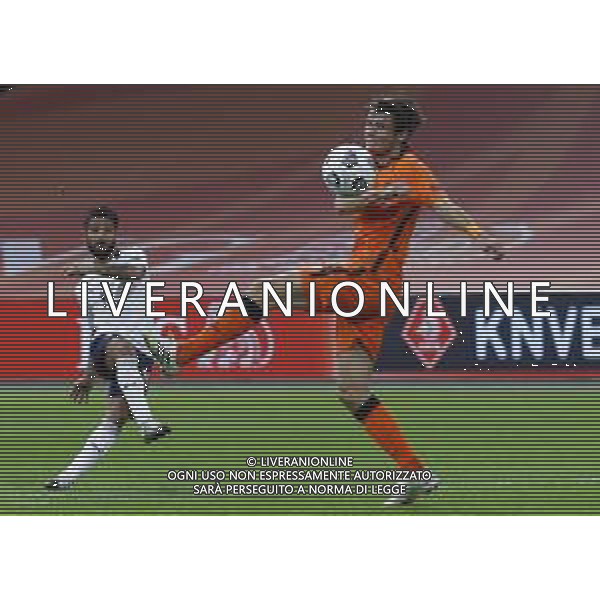 AMSTERDAM - UEFA Nations League gruppo A - OLANDA paesi Bassi vs ITALIA 07/09/2020 - nella foto: nsigne Lorenzo(Italia) Marten de Roon(Olanda - Paesi Bassi - Netherlands) ©Claudio Zamagni/Agenzi Aldo Liverani s.a.s. nsigne Lorenzo(Italia) Marten de Roon(Olanda - Paesi Bassi - Netherlands) during UEFA Nations League - group A between Netherlands and Italy at Amsterdam Arena on September 07 2020 in Amsterdam photo credit by Claudio Zamagni/Aldo Liverani Photo Agency