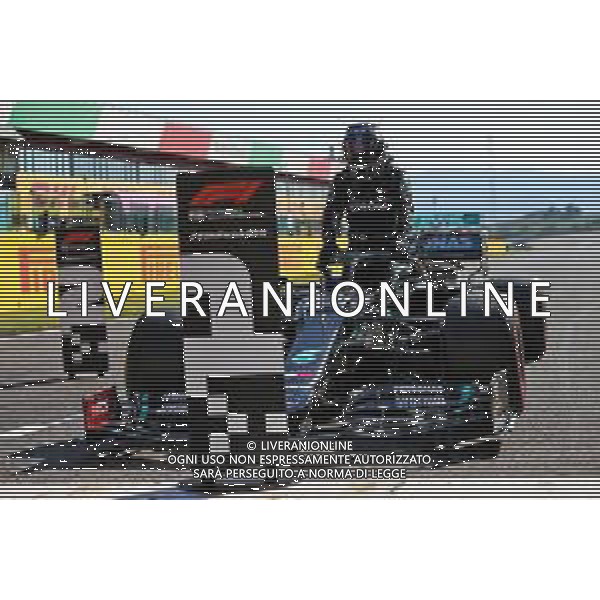 Pole sitter Lewis Hamilton (GBR) Mercedes AMG F1 W11 in qualifying parc ferme. 12.09.2020. Formula 1 World Championship, Rd 9, Tuscan Grand Prix, Mugello, Italy, Qualifying Day. - www.xpbimages.com, EMail: requests@xpbimages.com © Copyright: Batchelor / XPB Images/ AGENZIA ALDO LIVERANI SAS - ITALY ONLY EDITORIAL USE ONLY
