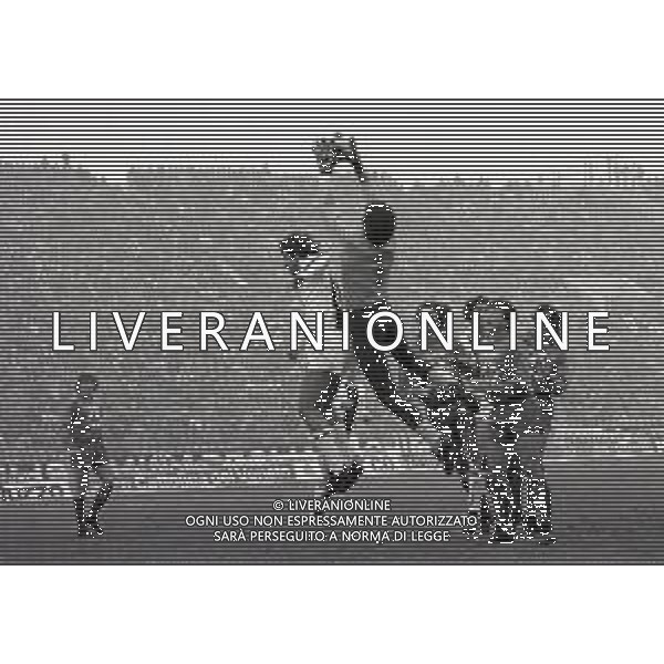 30-01-1983 UDINE CAMPIONATO DI CALCIO SERIE A UDINESE FIORENTINA 0-0 NELLA FOTO GIOVANNI GALLI E PIETRO VIRDIS AG ALDO LIVERANI SAS