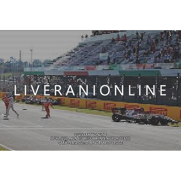 Antonio Giovinazzi (ITA) Alfa Romeo Racing C39 crashed out of the race, as did Kevin Magnussen (DEN) Haas VF-20 and Carlos Sainz Jr (ESP) McLaren MCL35. 13.09.2020. Formula 1 World Championship, Rd 9, Tuscan Grand Prix, Mugello, Italy, Race Day. - www.xpbimages.com, EMail: requests@xpbimages.com © Copyright: Bearne / XPB Images/ AGENZIA ALDO LIVERANI SAS - ITALY ONLYU EDITORIAL USE ONLY
