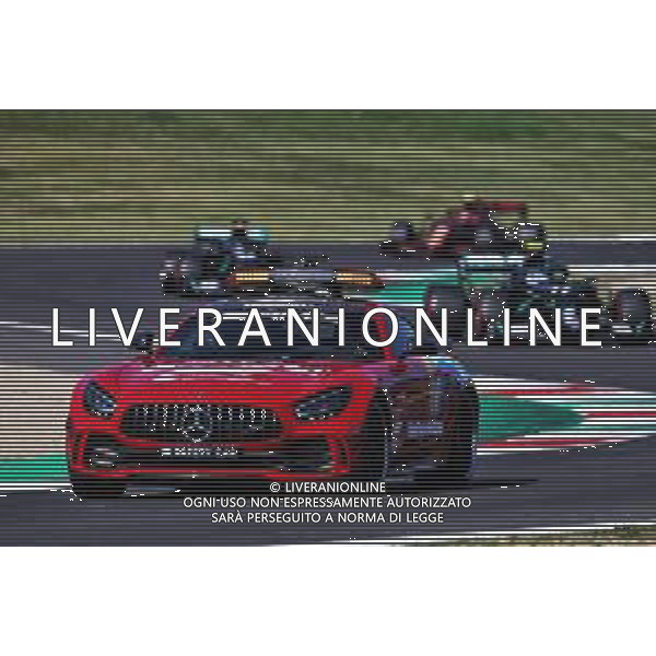 Valtteri Bottas (FIN) Mercedes AMG F1 W11 leads behind the FIA Safety Car. 13.09.2020. Formula 1 World Championship, Rd 9, Tuscan Grand Prix, Mugello, Italy, Race Day. - www.xpbimages.com, EMail: requests@xpbimages.com © Copyright: Charniaux / XPB Images/ AGENZIA ALDO LIVERANI SAS - ITALY ONLYU EDITORIAL USE ONLY
