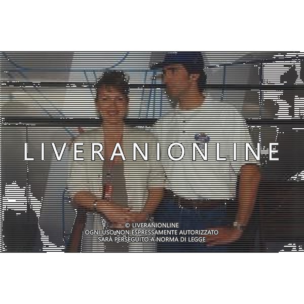 RETROSPETTIVA DAMON HILL PILOTA F1 NELLA FOTO DAMON HILL CON LA MOGLIE NELL\'ANNO 1995 AG ALDO LIVERANI SAS AG CONTROLUCE -DANILO RECALCATI