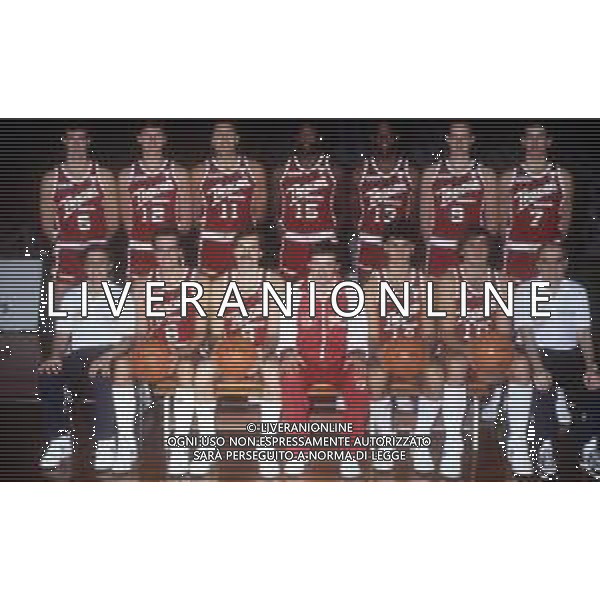 1986-1987 MILANO FORMAZIONE TRACER MILANO BASKET NELLA FOTO LA FORMAZIONE DELLA TRACER MILANO AG ALDO LIVERANI SAS