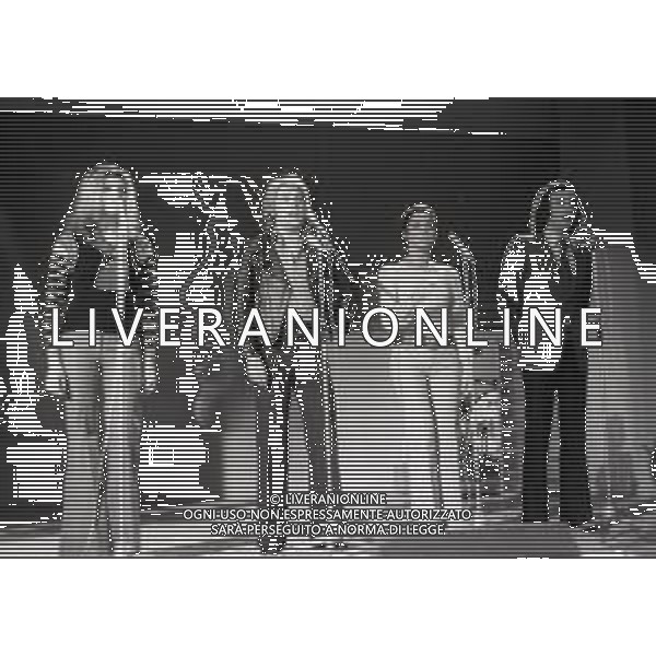 RETROSPETTIVA COMPLESSO MUSICALE RICCHI E POVERI NELLA FOTO IL COMPLESSO MUSICALE DEI RICCHI E POVERI NELL\'ANNO 1972 A SANREMO AG ALDO LIVERANI SAS