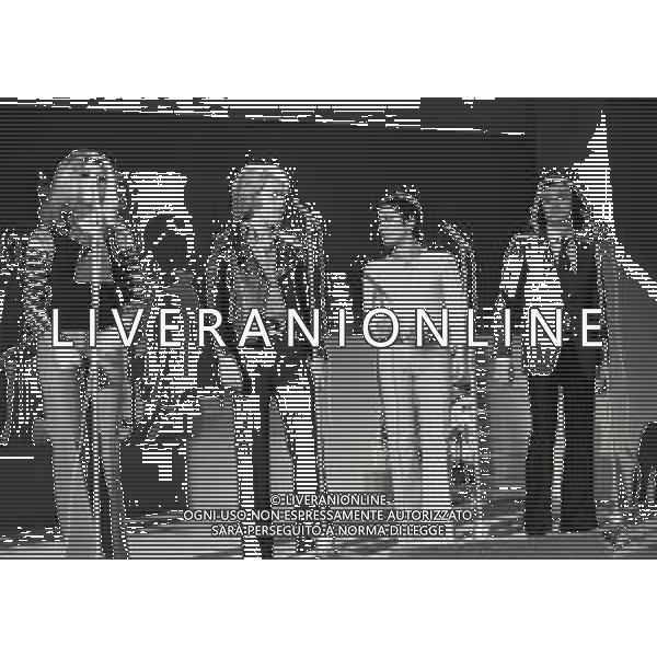 RETROSPETTIVA COMPLESSO MUSICALE RICCHI E POVERI NELLA FOTO IL COMPLESSO MUSICALE DEI RICCHI E POVERI NELL\'ANNO 1972 A SANREMO AG ALDO LIVERANI SAS