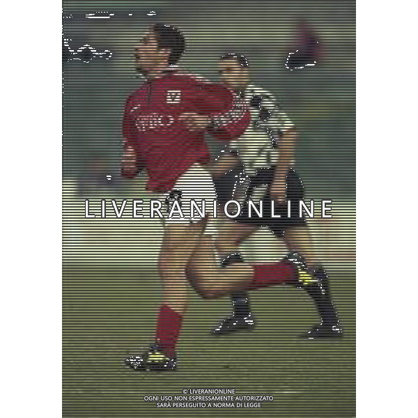 20-02-2000 BERGAMO CAMPIONATO DI CALCIO SERIE B ALZANO VIRESCIT-L.R.VICENZA 1-3 NELLA FOTO PASQUALE LUISO AG ALDO LIVERANI SAS