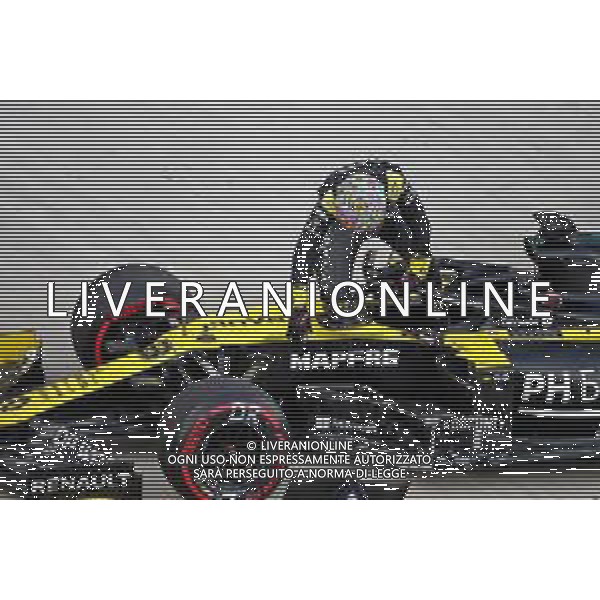 Daniel Ricciardo (AUS) Renault F1 Team in qualifying parc ferme. 26.09.2020. Formula 1 World Championship, Rd 10, Russian Grand Prix, Sochi Autodrom, Sochi, Russia, Qualifying Day. - www.xpbimages.com, EMail: requests@xpbimages.com © Copyright: Batchelor / XPB Images / AGENZIA ALDO LIVERANI SAS - ITALY ONLY EDITORIAL USE ONLY