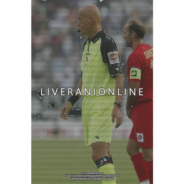 LA SPEZIA 06/08/2005 TIM CUP SPEZIA-CESENA NELLA FOTO: L\'ARBITRO COLLINA PIERLUIGI FOTO BARATTINI ALEXANDRO/AG. ALDO LIVERANI