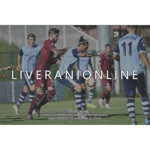 Cori (AlbinoLeffe) pressato da un avversario AlbinoLeffe vs Livorno Campionato Serie C - 1¬∞ giornata Gorgonzola (MI) 27-09-2020 Stadio Citta‚Äô di Gorgonzola foto Roberto Garavaglia - agenzia Aldo Liverani sas / AGENZIA ALDO LIVERANI SAS