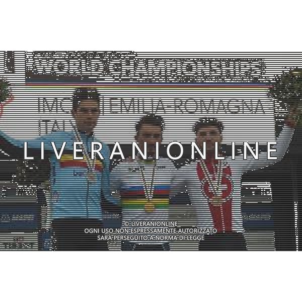 27-09-2020 World Championships Elite; 2020, Deceuninck - Quick Step; 2020, Jumbo - Visma; 2020, Sunweb; Alaphilippe, Julian; Van Aert, Wout; Hirschi, Marc; Imola Autodromo; ©SIROTTI / AGENZIA ALDO LIVERANI SAS