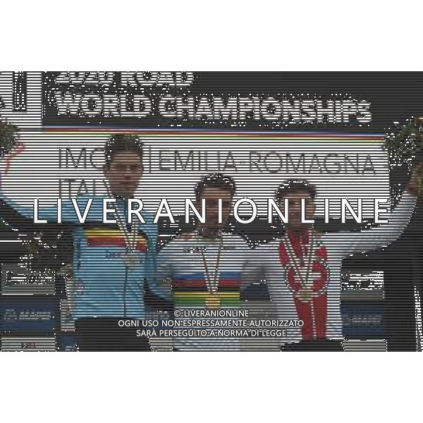 27-09-2020 World Championships Elite; 2020, Deceuninck - Quick Step; 2020, Jumbo - Visma; 2020, Sunweb; Alaphilippe, Julian; Van Aert, Wout; Hirschi, Marc; Imola Autodromo; ©SIROTTI / AGENZIA ALDO LIVERANI SAS