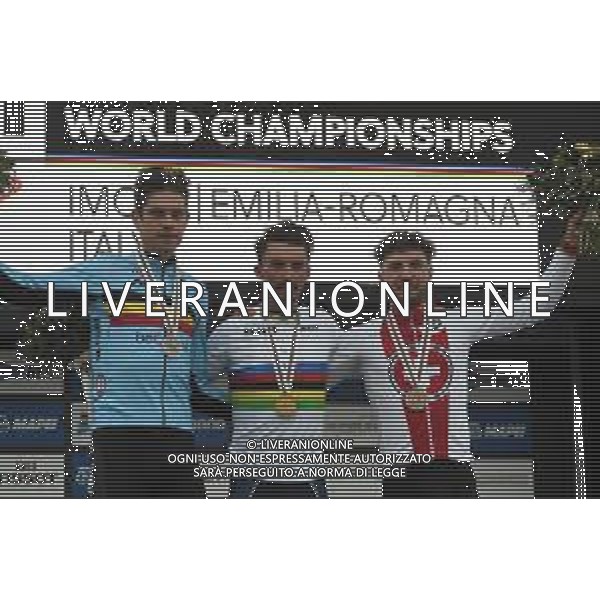 27-09-2020 World Championships Elite; 2020, Deceuninck - Quick Step; 2020, Jumbo - Visma; 2020, Sunweb; Alaphilippe, Julian; Van Aert, Wout; Hirschi, Marc; Imola Autodromo; ©SIROTTI / AGENZIA ALDO LIVERANI SAS