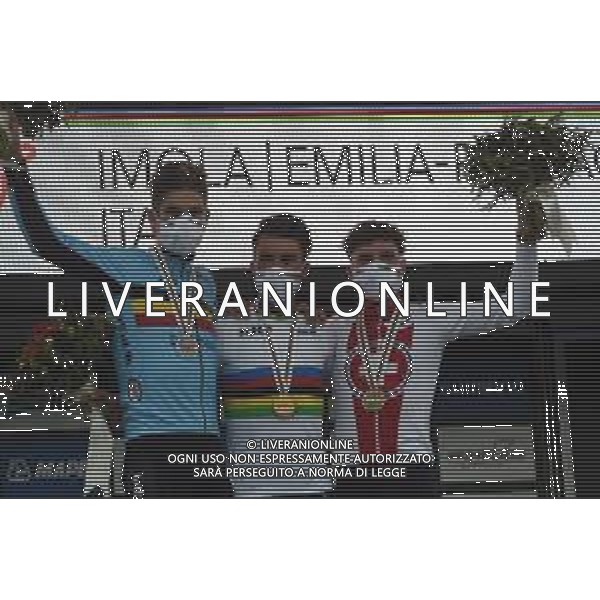 27-09-2020 World Championships Elite; 2020, Deceuninck - Quick Step; 2020, Jumbo - Visma; 2020, Sunweb; Alaphilippe, Julian; Van Aert, Wout; Hirschi, Marc; Imola Autodromo; ©SIROTTI / AGENZIA ALDO LIVERANI SAS