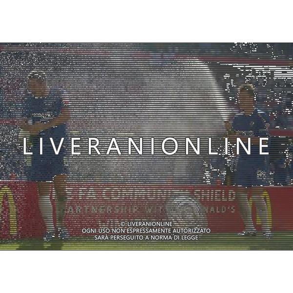 lampard and Terry enjoy the moment-CHELSEA V ARSENAL for the 2005 Communitu Shield at the Millennium Stadium in Cardiff : Date 07/08/05 Picture by Marcello Pozzetti : ©IPS Photo Agency - Adddress:21 Delisle road - London SE28 0JD- agenzia aldo liver