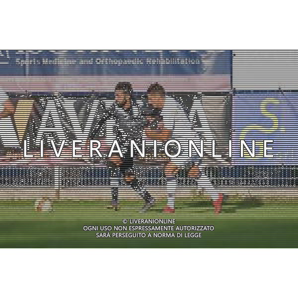 Virtus Verona vs Cesena - Campionato di Calcio Serie C - Lega Pro 2020/2021, 27 settembre 2020 Verona, Italia Nella foto: Fallo di Riccardo Cazzola (Virtus Verona) su Simone Russini (Cesena) @LM/Ettore Griffoni/ AGENZIA ALDO LIVERANI SAS