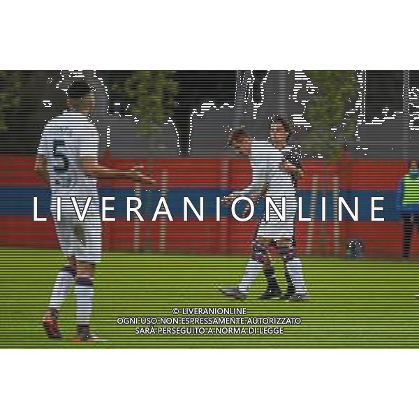 Virtus Verona vs Cesena - Campionato di Calcio Serie C - Lega Pro 2020/2021, 27 settembre 2020 Verona, Italia Nella foto: Giulio Favale (Cesena) aiuta Michael De Marchi (Virtus Verona) dopo l\'infortunio @LM/Ettore Griffoni©SERVIZIO / AGENZIA ALDO LIVERANI SAS
