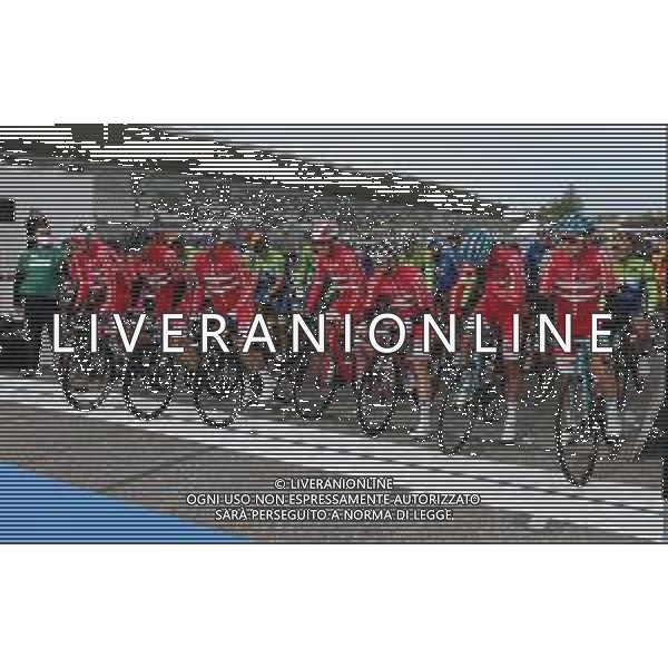 2020 UCI World Road Championships, Men Elite - Ciclismo su Strada, 27 settembre 2020 Autodromo Enzo and Dino Ferrari, Imola, Italy, Italia Nella foto: Start of the race @LM/DPPI/DPPI/Laurent Lairys/ AGENZIA ALDO LIVERANI SAS