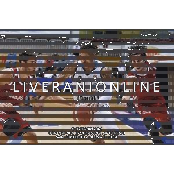 Basket Allianz Pallacanestro Trieste vs Vanoli Cremona - Campionato di Basket Serie A 2020/2021, 27 settembre 2020 Trieste, Italia Nella foto: Williams Timeric (Cremona) contrastato da Davide Alviti (Trieste ) @LM/Franco Debernardi/ AGENZIA ALDO LIVERANI SAS
