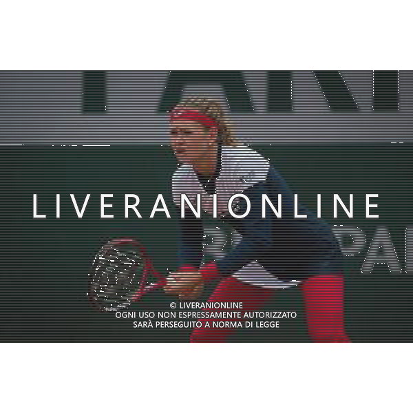 Roland Garros 2020, Grand Slam tennis tournament - Tennis Internationals, 27 September 2020 Roland Garros stadium, paris, france, Italy Photo showing: Marie Bouzkova of the Czech Republic in action against Kaia Kanepi of Estonia @LM/DPPI/DPPI/Rob Prange/AGENZIA ALDO LIVERANI SAS