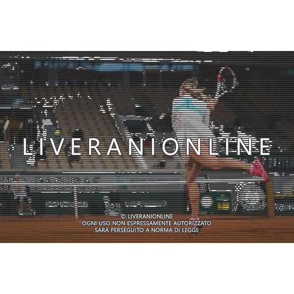 Roland Garros 2020, Grand Slam tennis tournament - Tennis Internationals, 27 September 2020 Roland Garros stadium, paris, france, Italy Photo showing: Anett Kontaveit of Estonia in action against Caroline Garcia of France @LM/DPPI/DPPI/Rob Prange/AGENZIA ALDO LIVERANI SAS