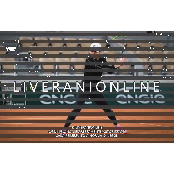 Roland Garros 2020, Grand Slam tennis tournament, Qualifying - Tennis Internationals, 25 September 2020 Roland Garros stadium, paris, france, Italy Photo showing: Simona Halep of Romania @LM/DPPI/DPPI/Rob Prange/AGENZIA ALDO LIVERANI SAS