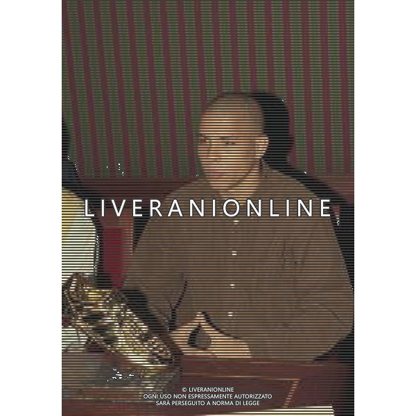 1998 PREMIO SCARPA D\'ORO A RONALDO NELLA FOTO Ronaldo Luís Nazário de Lima CON LA SCARPA D\'ORO AG ALDO LIVERANI SAS