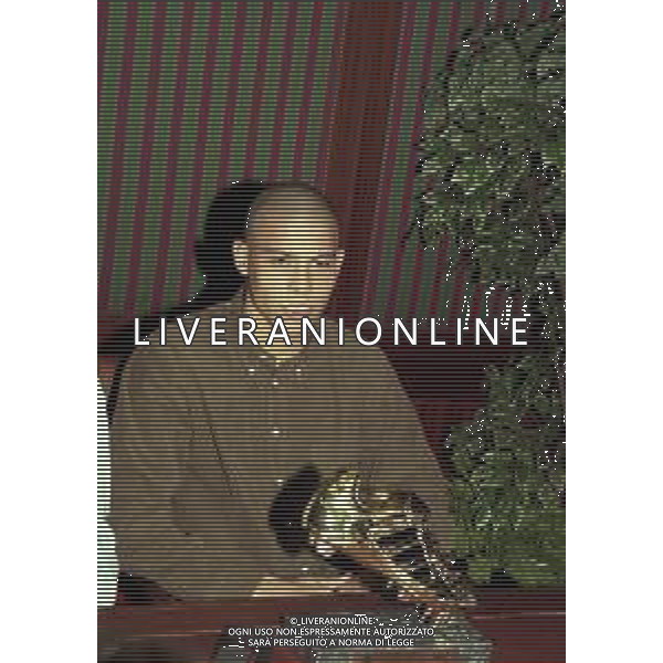 1998 PREMIO SCARPA D\'ORO A RONALDO NELLA FOTO Ronaldo Luís Nazário de Lima CON LA SCARPA D\'ORO AG ALDO LIVERANI SAS