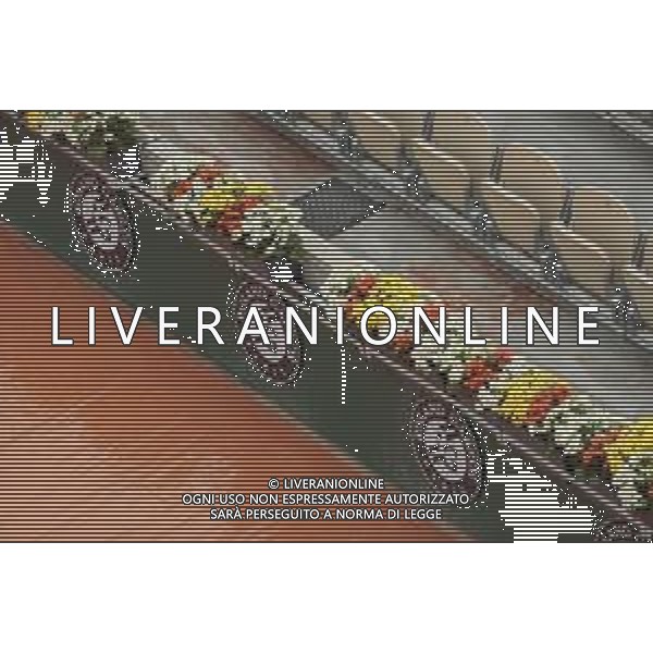 Roland Garros 2020, Grand Slam tournament - Tennis Internationals, 30 September 2020 Roland Garros stadium, paris, france, Italy Photo showing: Tarpaulin, flowers, empty seat before starting a game at Suzanne Langlen stadium @LM/DPPI/DPPI/Stephane Allaman/ AGENZIA ALDO LIVERANI SAS