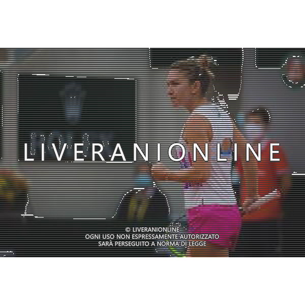 Roland Garros 2020, Grand Slam tournament - Tennis Internationals, 30 September 2020 Roland Garros stadium, paris, france, Italy Photo showing: Simona Halep of Romania in action against Irina-Camelia Begu of Romania @LM/DPPI/DPPI/Rob Prange AG ALDO LIVERANI SAS