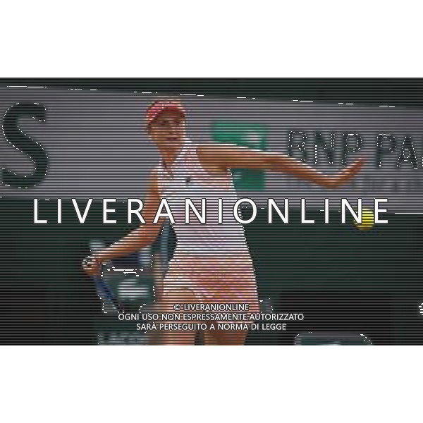 Roland Garros 2020, Grand Slam tournament - Tennis Internationals, 30 September 2020 Roland Garros stadium, paris, france, Italy Photo showing: Irina-Camelia Begu of Romania in action against Simona Halep of Romania @LM/DPPI/DPPI/Rob Prange AG ALDO LIVERANI SAS