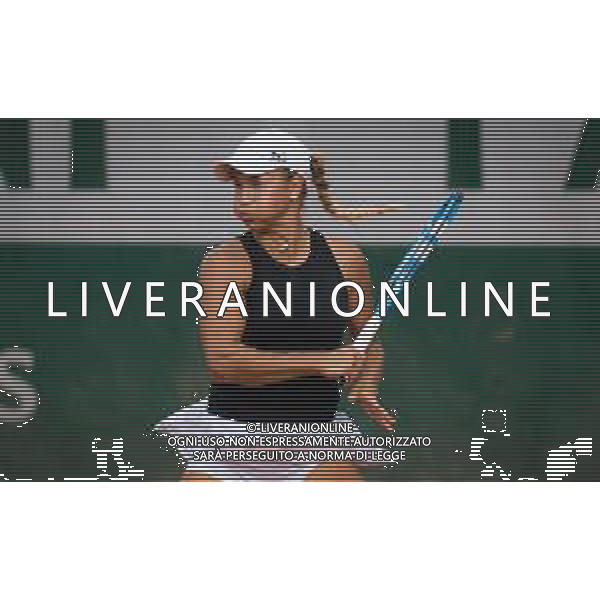 Roland Garros 2020, Grand Slam tournament - Tennis Internationals, 30 September 2020 Roland Garros stadium, paris, france, Italy Photo showing: Yulia Putintseva of Kazakhstan in action gainst Nadia Podoroska of Argentina @LM/DPPI/DPPI/Rob Prange AG ALDO LIVERANI SAS
