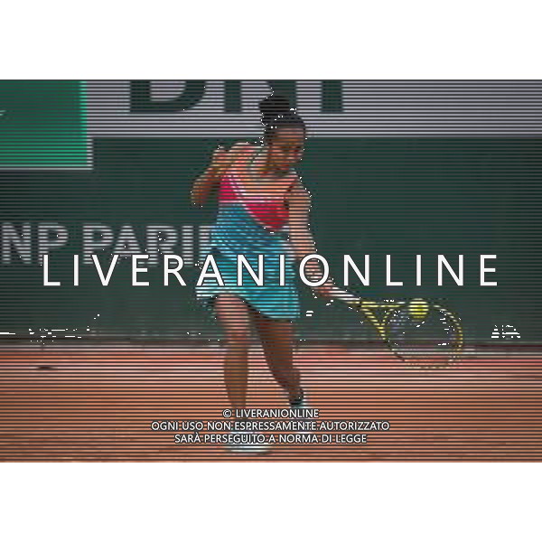 Roland Garros 2020, Grand Slam tournament - Tennis Internationals, 01 October 2020 Roland Garros stadium, paris, france, Italy Photo showing: Leylah Fernandez of Canada in action against Polona Hercog of Slovenia @LM/DPPI/DPPI/Rob Prange AG ALDO LIVERANI SAS