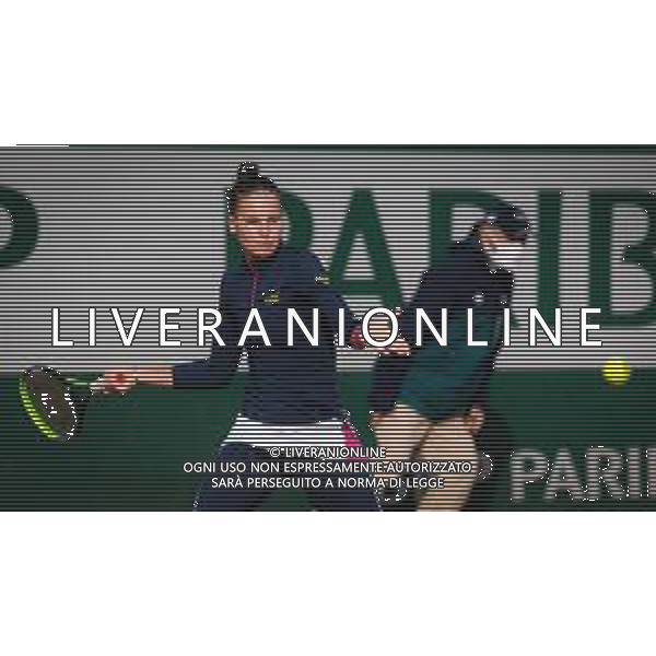 Roland Garros 2020, Grand Slam tournament - Tennis Internationals, 01 October 2020 Roland Garros stadium, paris, france, Italy Photo showing: Veronika Kudermetova of Russia in action against Petra Martic of Croatia @LM/DPPI/DPPI/Rob Prange AG ALDO LIVERANI SAS
