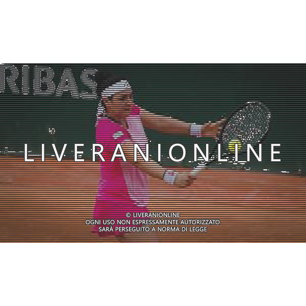 Roland Garros 2020, Grand Slam tournament - Tennis Internationals, 01 October 2020 Roland Garros stadium, paris, france, Italy Photo showing: Ons Jabeur of Tunisia in action against Nao Hibino of Japan @LM/DPPI/DPPI/Rob Prange AG ALDO LIVERANI SAS