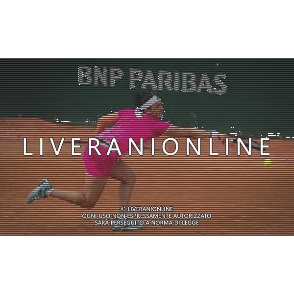 Roland Garros 2020, Grand Slam tournament - Tennis Internationals, 01 October 2020 Roland Garros stadium, paris, france, Italy Photo showing: Ons Jabeur of Tunisia in action against Nao Hibino of Japan @LM/DPPI/DPPI/Rob Prange AG ALDO LIVERANI SAS