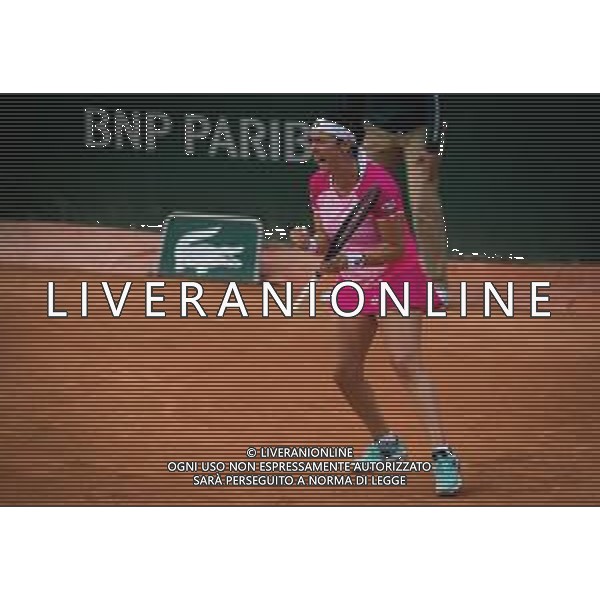 Roland Garros 2020, Grand Slam tournament - Tennis Internationals, 01 October 2020 Roland Garros stadium, paris, france, Italy Photo showing: Ons Jabeur of Tunisia in action against Nao Hibino of Japan @LM/DPPI/DPPI/Rob Prange AG ALDO LIVERANI SAS