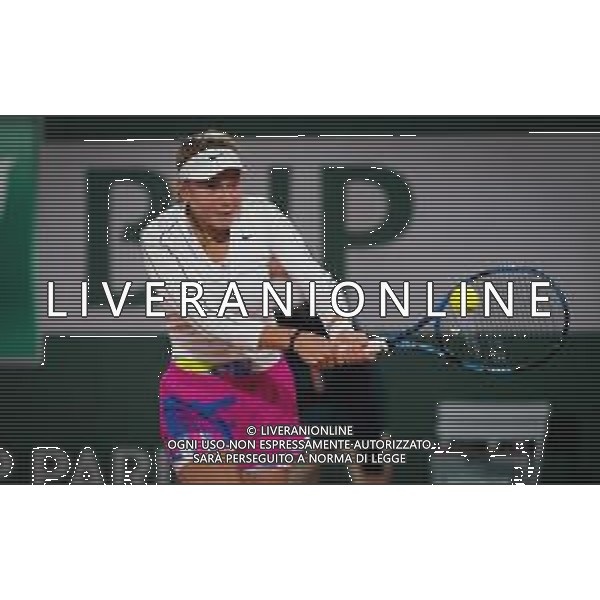 Roland Garros 2020, Grand Slam tournament - Tennis Internationals, 02 October 2020 Roland Garros stadium, paris, france, Italy Photo showing: Amanda Anisimova of the United States in action against Simona Halep of Romania @LM/DPPI/DPPI/Rob Prange