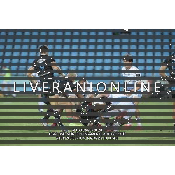Zebre vs Cardiff Blues - Rugby Guinness Pro 14 2020/2021, 02 October 2020 Sergio Lanfranchi Stadium, parma, Italy Photo showing: Zebre’s n8 Tuivaiti is tackled by Cardiff defense @LM/Massimiliano Carnabuci AG ALDO LIVERANI SAS