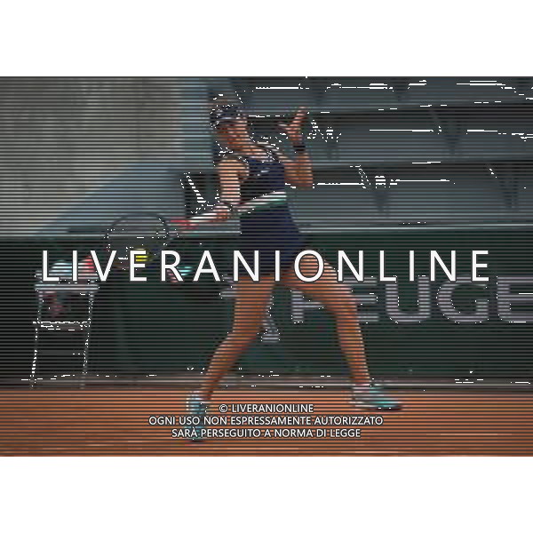 Roland Garros 2020, Grand Slam tournament - Tennis Internationals, 02 October 2020 Roland Garros stadium, paris, france, Italy Photo showing: Nadia Podoroska of Argentina in action against Anna-Karolina Schmiedlova of Slovakia @LM/DPPI/DPPI/Rob Prange AG ALDO LIVERANI SAS