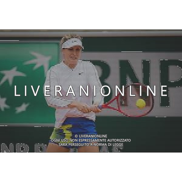 Roland Garros 2020, Grand Slam tournament - Tennis Internationals, 02 October 2020 Roland Garros stadium, paris, france, Italy Photo showing: Eugenie Bouchard of Canada in action against Iga Swiatek of Poland @LM/DPPI/DPPI/Rob Prange AG ALDO LIVERANI SAS