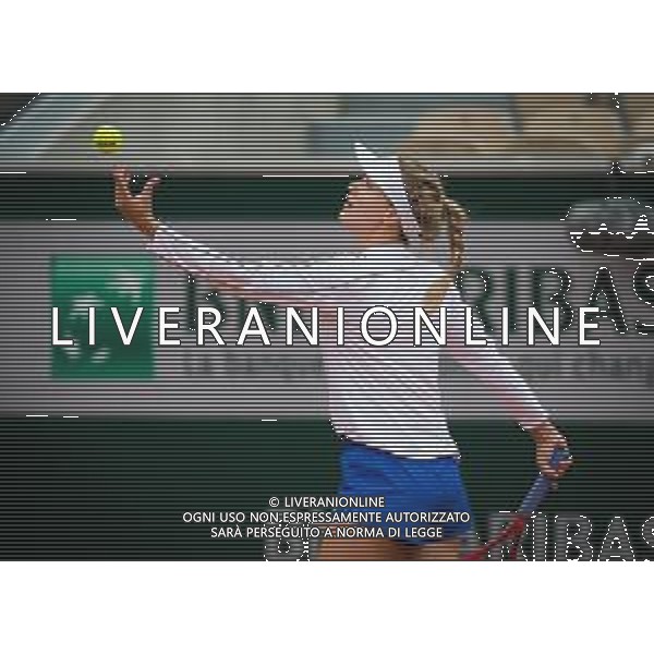 Roland Garros 2020, Grand Slam tournament - Tennis Internationals, 02 October 2020 Roland Garros stadium, paris, france, Italy Photo showing: Eugenie Bouchard of Canada in action against Iga Swiatek of Poland @LM/DPPI/DPPI/Rob Prange AG ALDO LIVERANI SAS