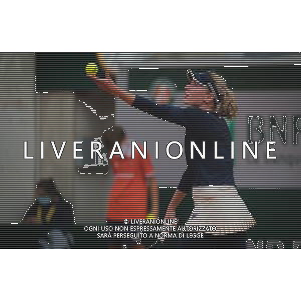 Roland Garros 2020, Grand Slam tournament - Tennis Internationals, 02 October 2020 Roland Garros stadium, paris, france, Italy Photo showing: Ekaterina Alexandrova of Russia in action against Elina Svitolina of the Ukraine @LM/DPPI/DPPI/Rob Prange AG ALDO LIVERANI SAS