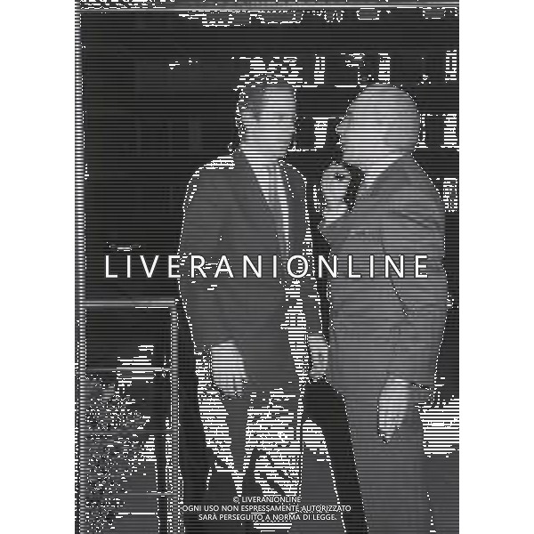 RETROSPETTIVA ENRICO MANTOVANI PRESIDENTE SAMPDORIA CALCIO NELLA FOTO ENRICO MANTOVANI PRESIDENTE SAMPDORIA ANNO 1994 CON MICHELE TIGANI CAPO UFFICIO STAMPA LEGA CALCIO AG ALDO LIVERANI SAS 